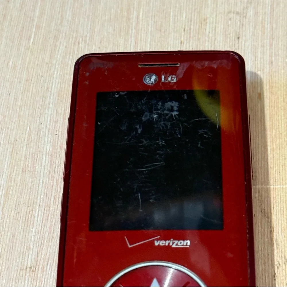 LG VX8500R Chocolate Flip Phone Verizon Burgundy “UNTESTED”No Charger Read Info.